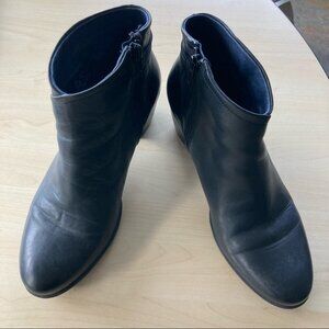 DORKING Sz 40 by Fluchos Made In Spain Inner Zipper Stacked Heel Leather Booties